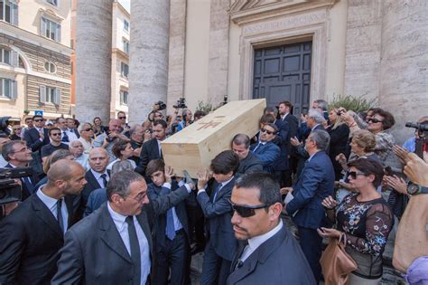 funerale carla fendi roma|Carla Fendi Funeral Held in Rome on Thursday .